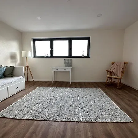 Neue Helle 4 Zimmerwohnung Mit Tiefgaragenparkplatz * バート・フリードリヒスハル